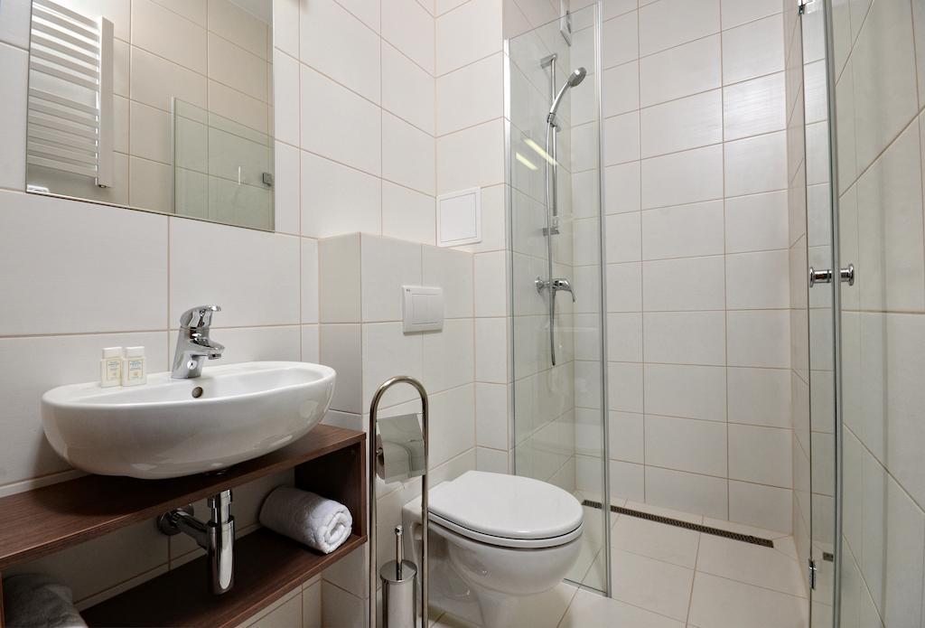Hotel Maraton Szamotuły Habitación foto
